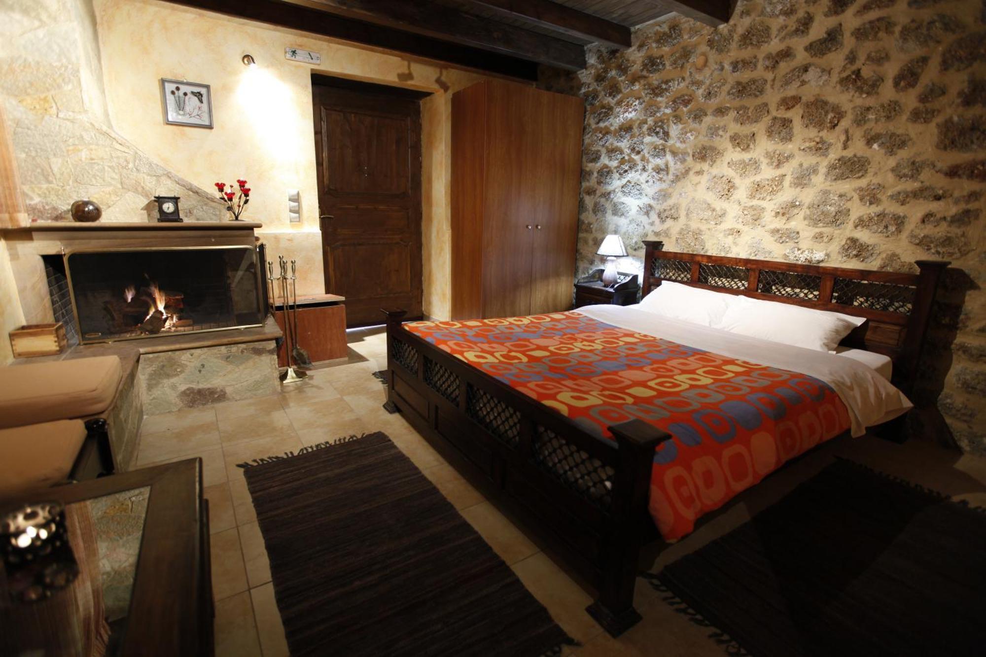 Paliokastro Guesthouse Kato Sinikia Trikalon Exterior photo